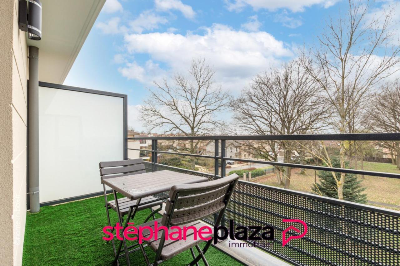Plaza Parc 02 Montévrain Exterior photo